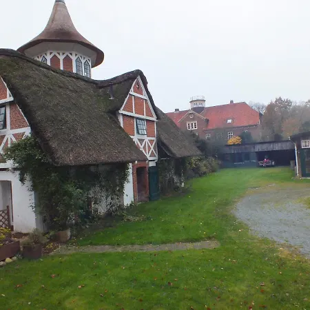 Taubenhof - Gut 4*